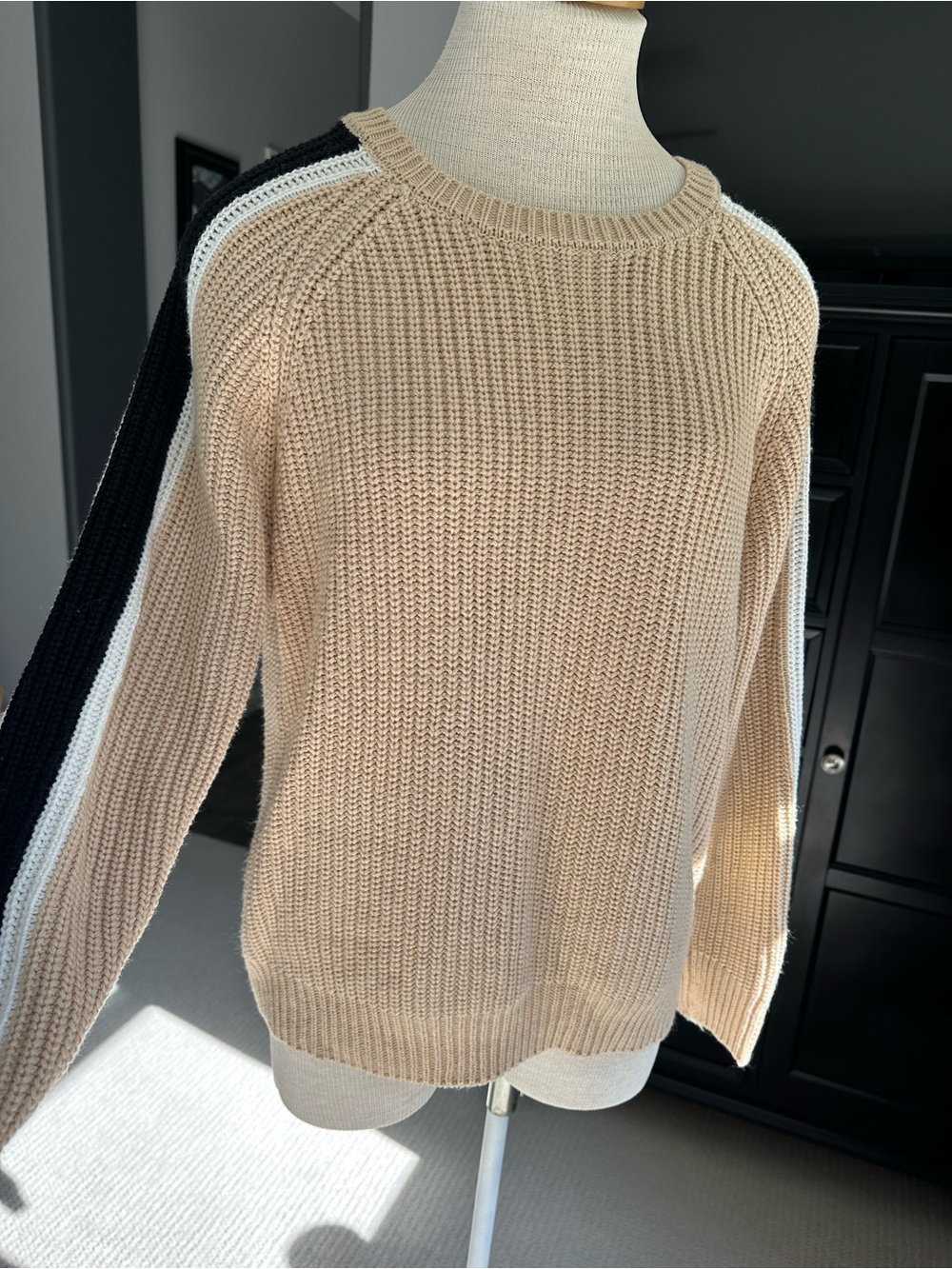 Sanctuary crewneck Sweater with Black & White Stripe Sleeve, size large - Picture 9 of 16